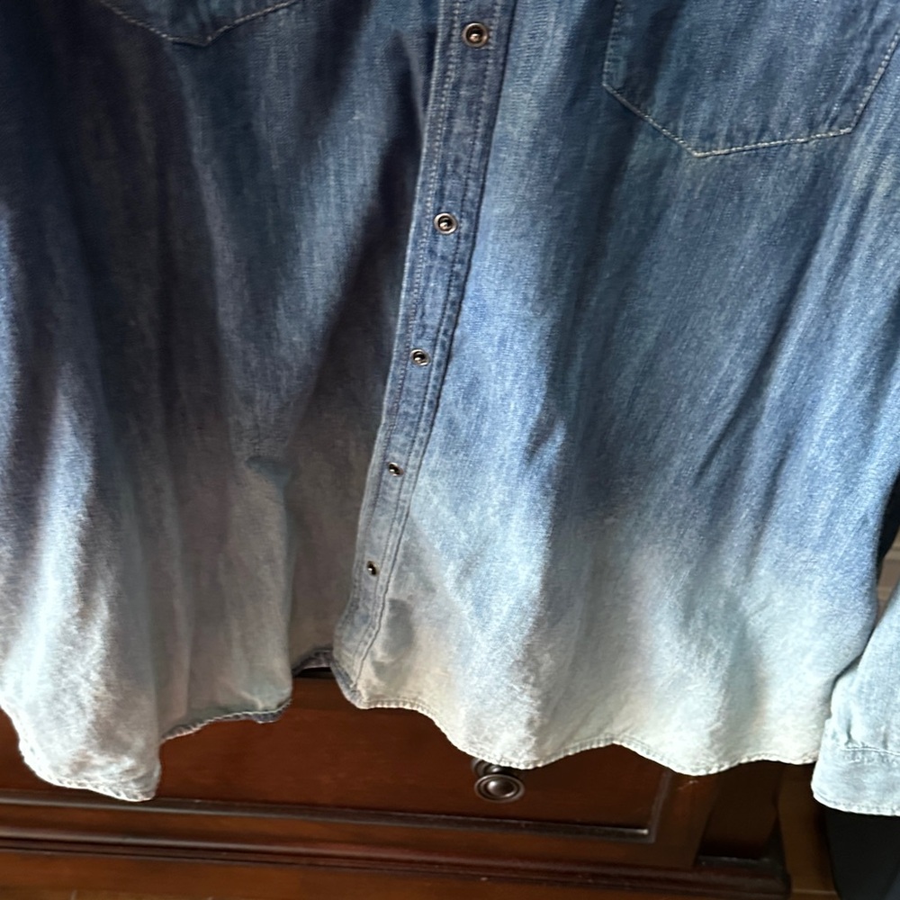 Jones New York Denim Shirt - Picture 4 of 5